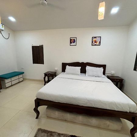 Ll Golden Leaf Ll 3Bhk Ll Ac Ll Villa Lonavala Kültér fotó